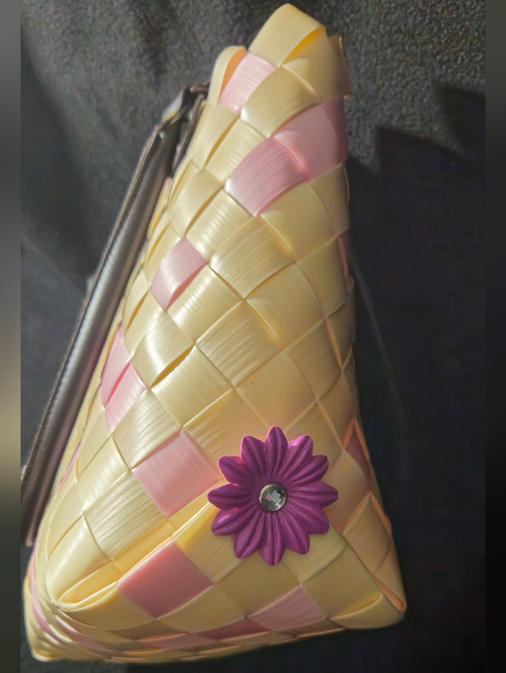 Unbranded Woven Pink & Champagne Tote Bag with Dark Brown Faux Leather Handles - Picture 5 of 11